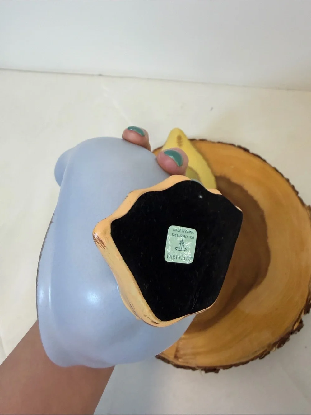 Party Lite Pair Ceramic Duck Tea light Candle Holders‎ Pastel Yellow and Blue